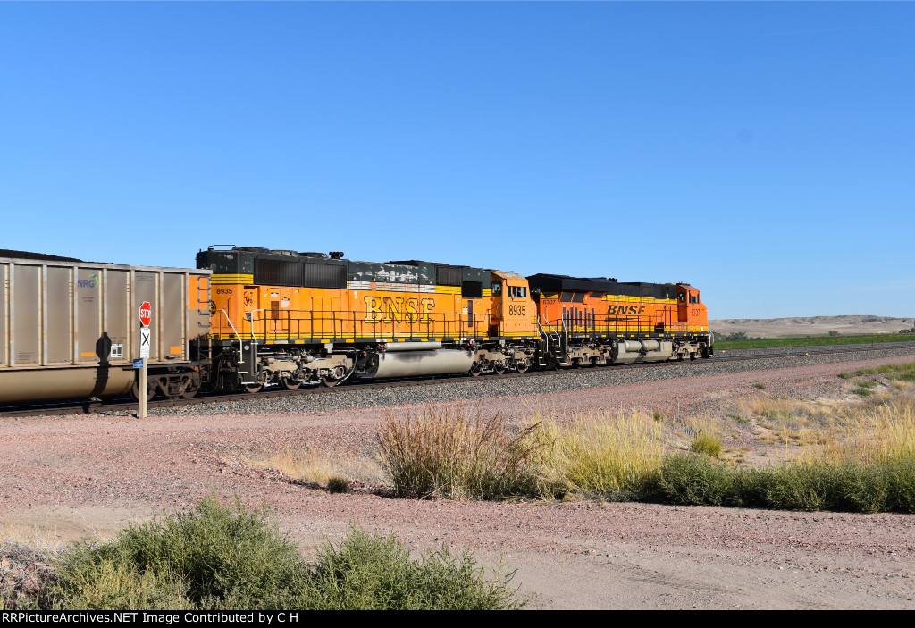 BNSF 8935/6307